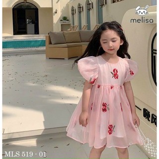 Đầm hồng thêu hoa phối nơ lưng đỏ bg