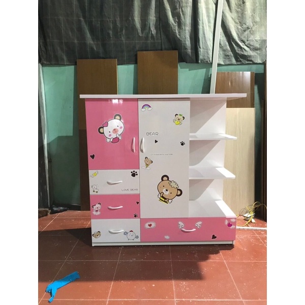 Tủ quần áo trẻ em chắc chắn và an toàn với trẻ em