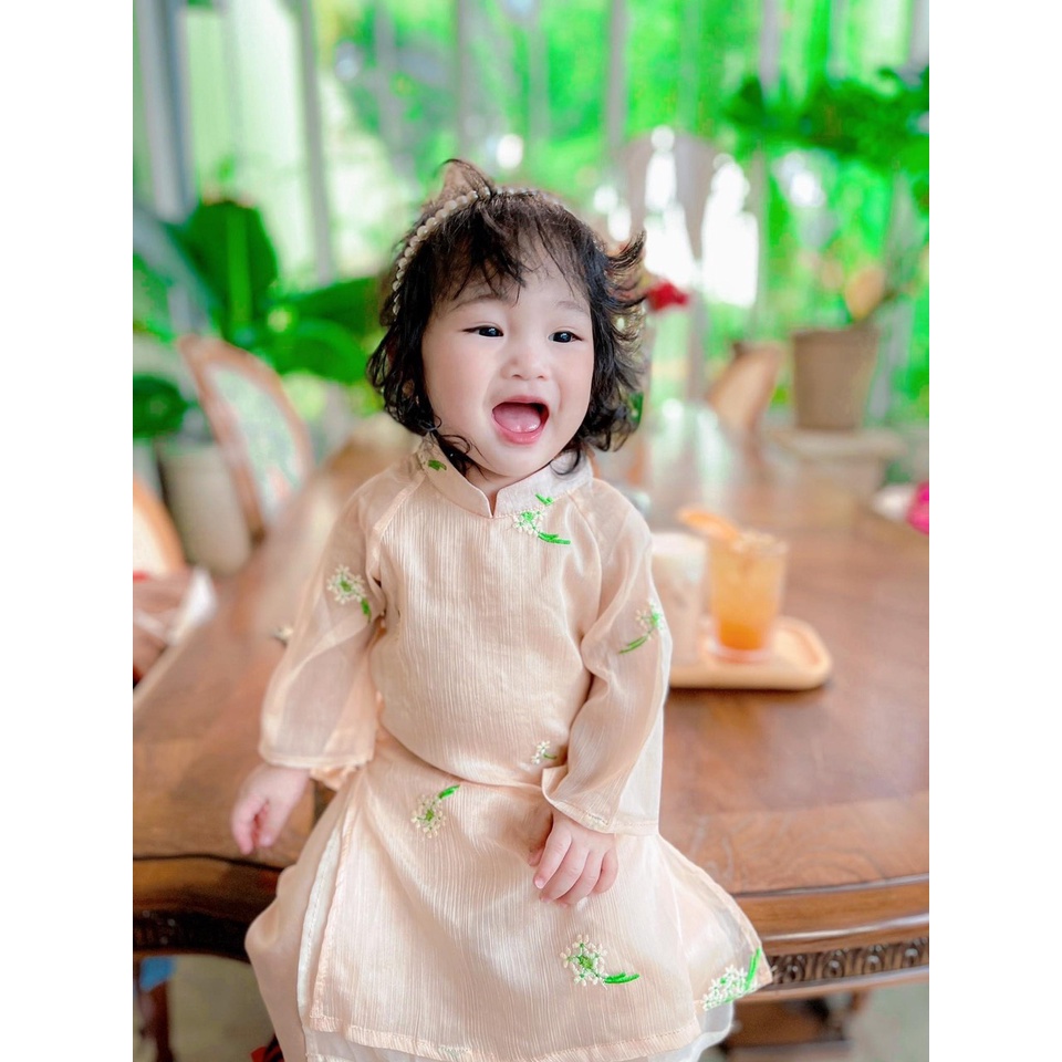 BÁN SỈ SET ÁO DÀI ĐÔI MẸ VÀ BÉ MÀU BE THÊU HOA