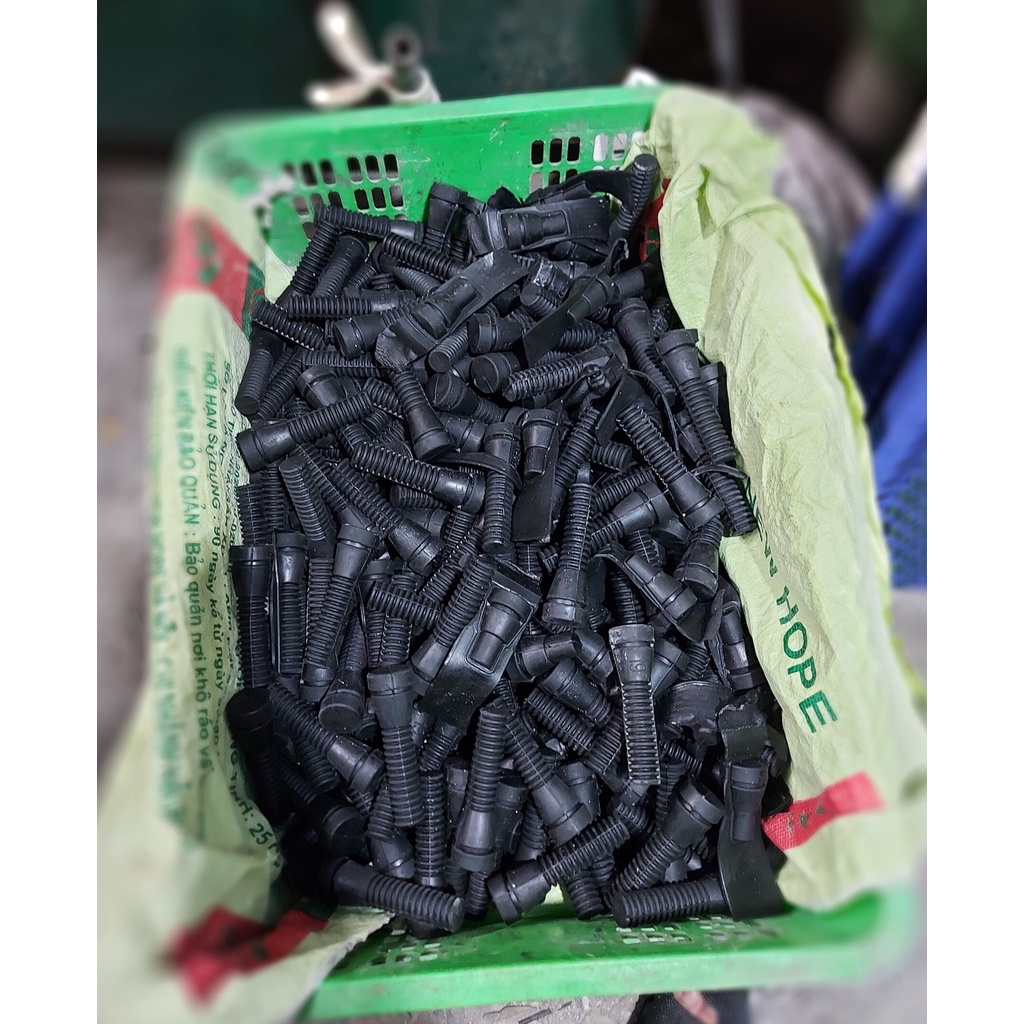 Núm cao su vặt lông gà, lông vịt số 19 màu đen, núm cao cấp, chất liệu 100% cao su thiên nhiên mềm, dẻo, độ bền cao