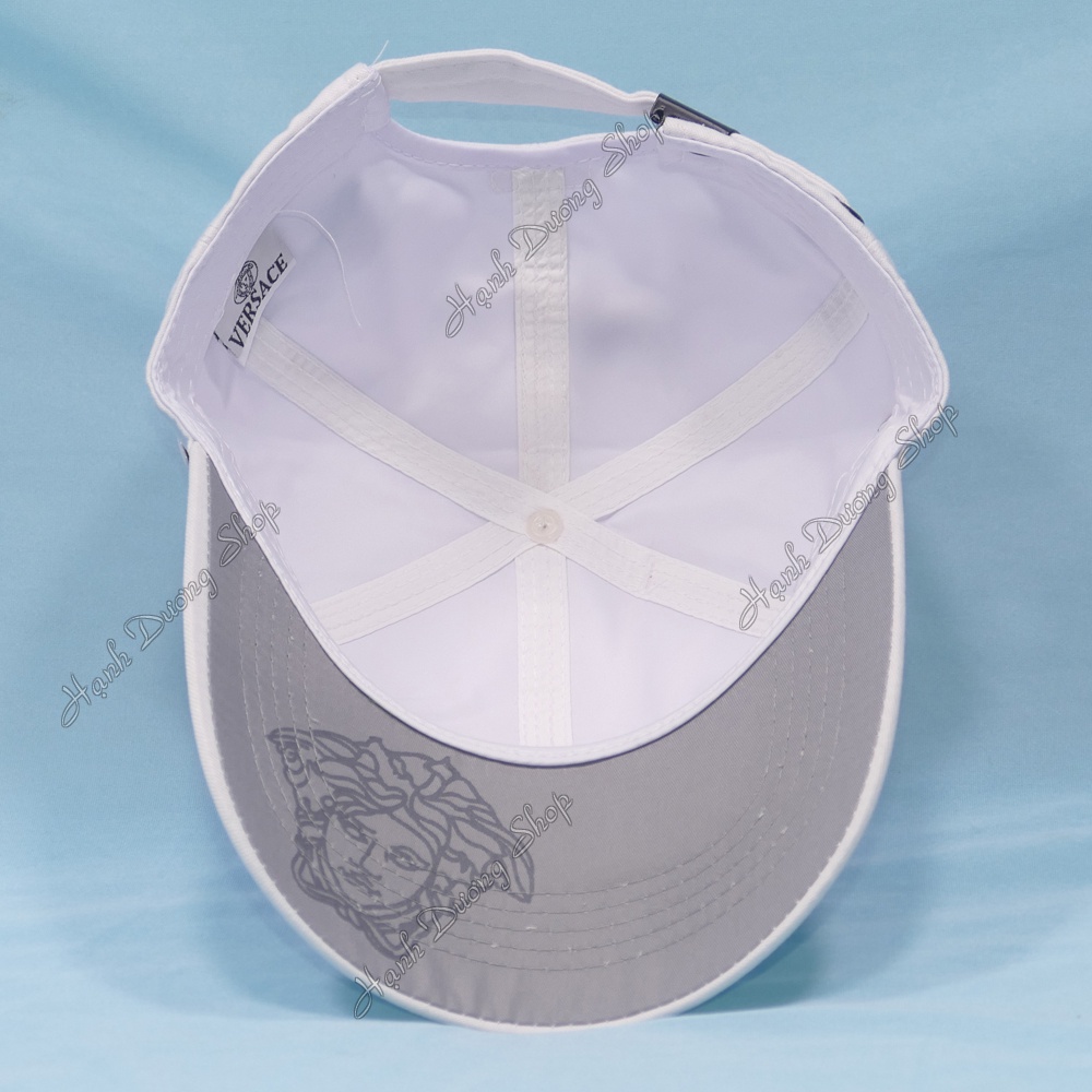 Mũ lưỡi trai mặt da tròn có gắn sò to khóa gài xin, nón kết có chất liệu cotton, thiết kế thời trang, cá tính