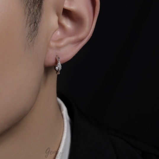 Khuyên tai nam bạc tròn s925 xoắn đính đá độc lạ, phong cách unisex Marcus (1 chiếc) | GEMY SILVER KN86