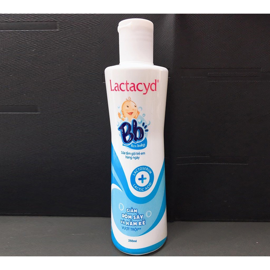 Sữa Tắm Gội Trẻ Em Lactacyd Bb Giảm Rôm Sảy &amp; Hăm Kẽ Vượt Trội 250ml/chai