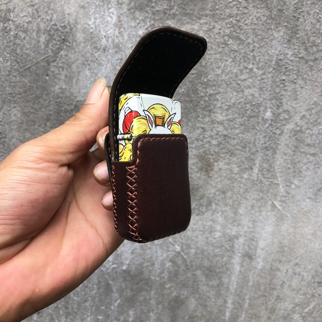 Bao da Zippo gắn thắt lưng , bao da bò Handmade - Nắp hút nam châm
