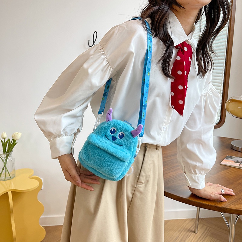 Túi Đeo Chéo Mini Hình Gấu Dâu Tây Hoạt Hình Nhồi Bông Dễ Thương Cho Nữ