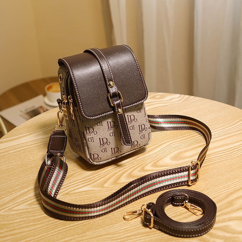 Túi Đeo Chéo Xách Tay Hợp Thời Trang Nữ, Phong Cách Mới Hiện Nay Dành Cho Nữ