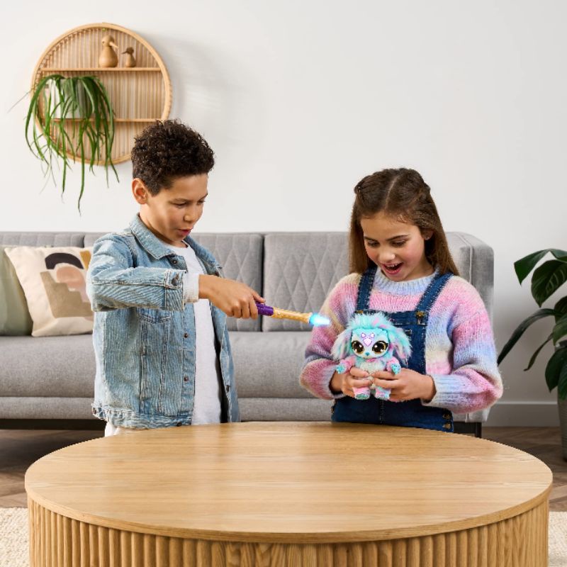 Đồ Chơi Quả Cầu Phép Thuật Magic Mixies Magical Misting Crystal Ball