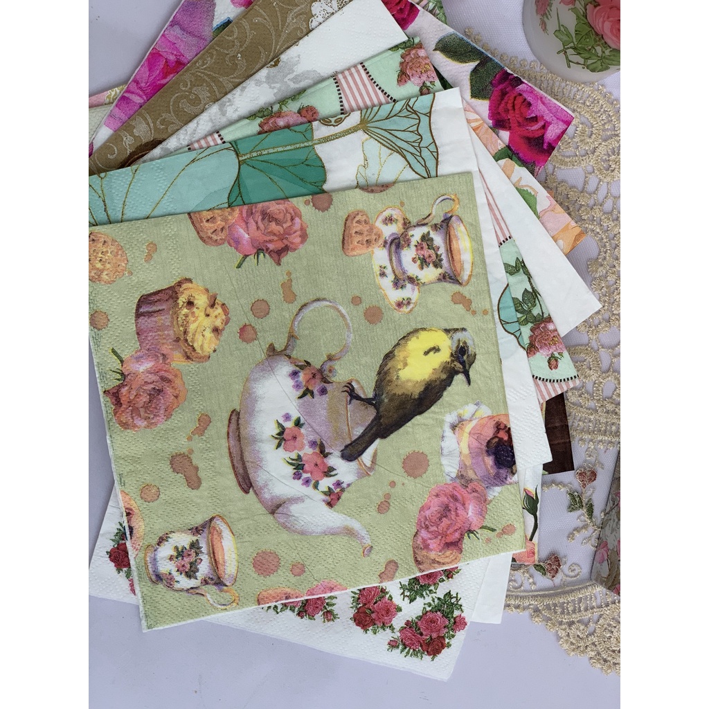 Khăn giấy ăn decoupage