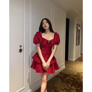 đầm đỏ tiệc tùng