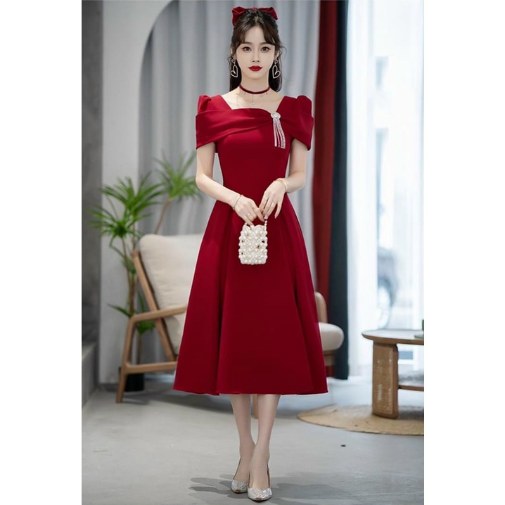 Váy đầm thời trang nữ sang chảnh dự tiệc chất umi cổ vuông tay dơi kèm phụ kiện dính nút có dây dáng xòe màu đỏ
