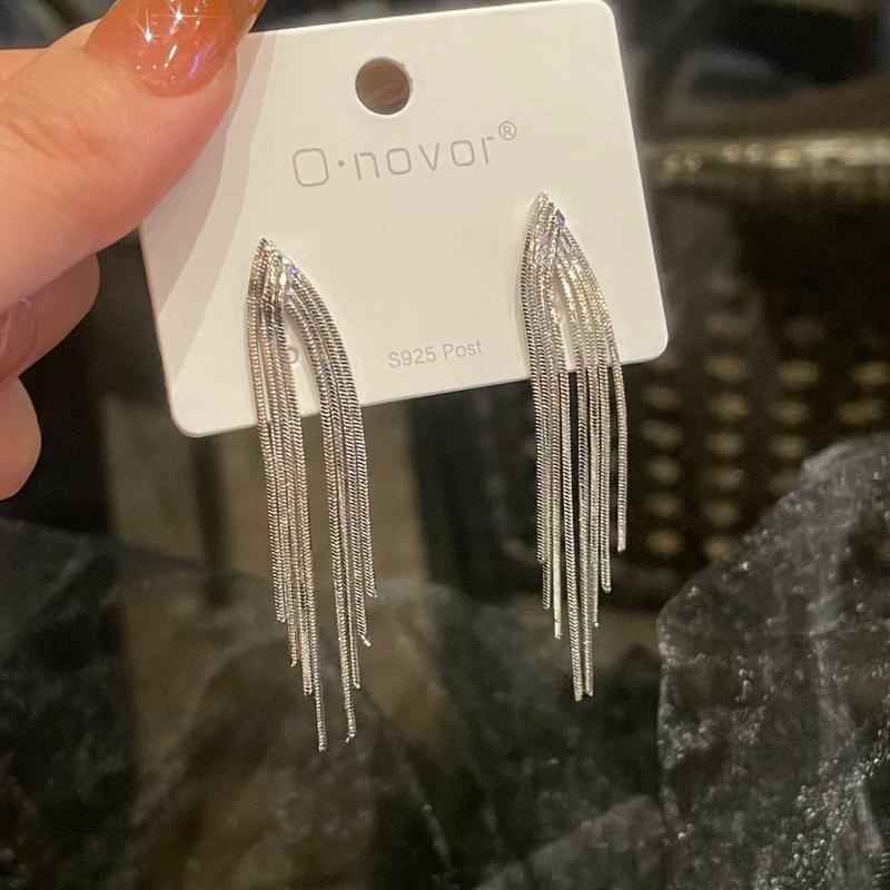 Khuyên Tai Tua Rua Dài Mạ Vàng Phong Cách Hàn Quốc