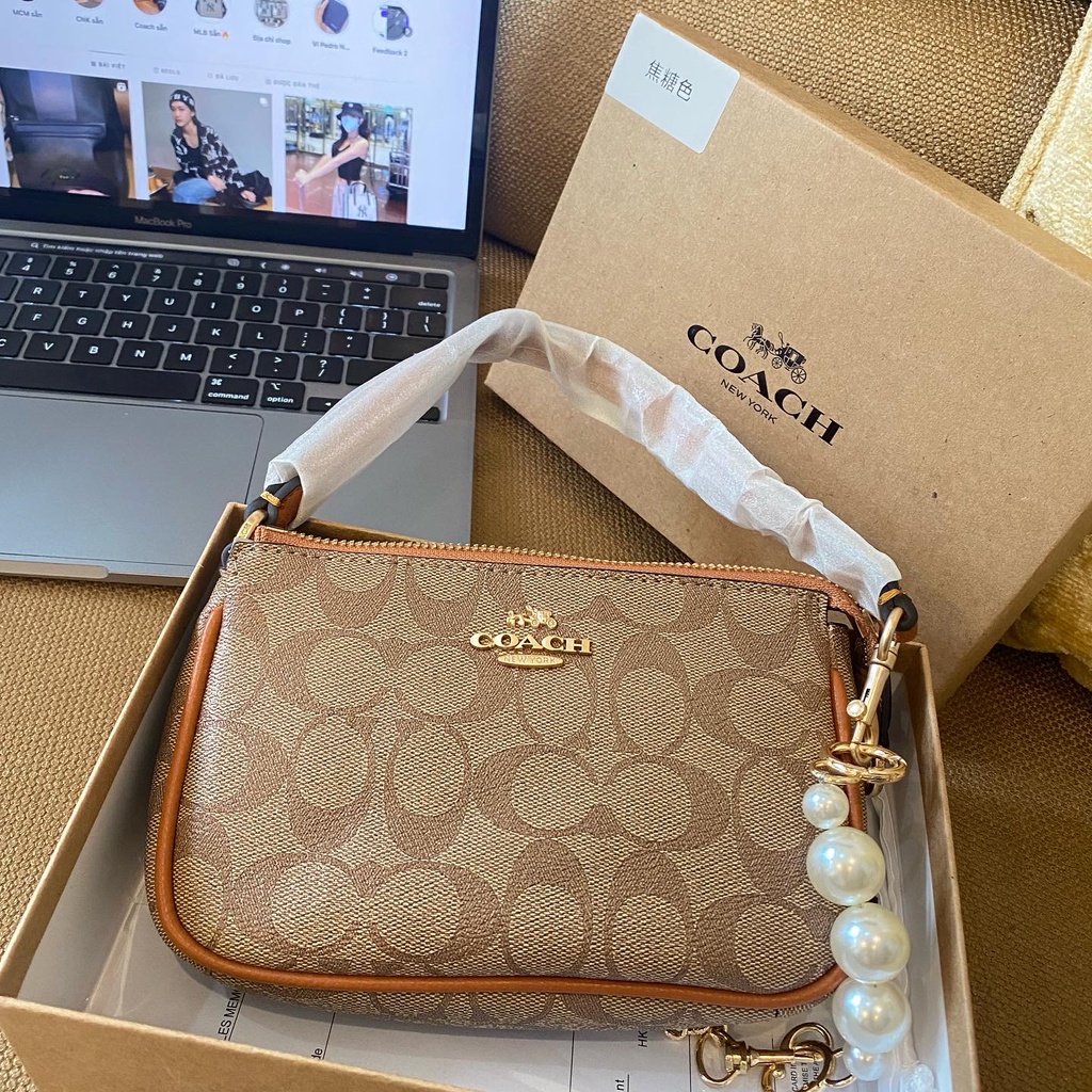 Túi đeo vai Coach dáng thuyền full hộp bill hãng