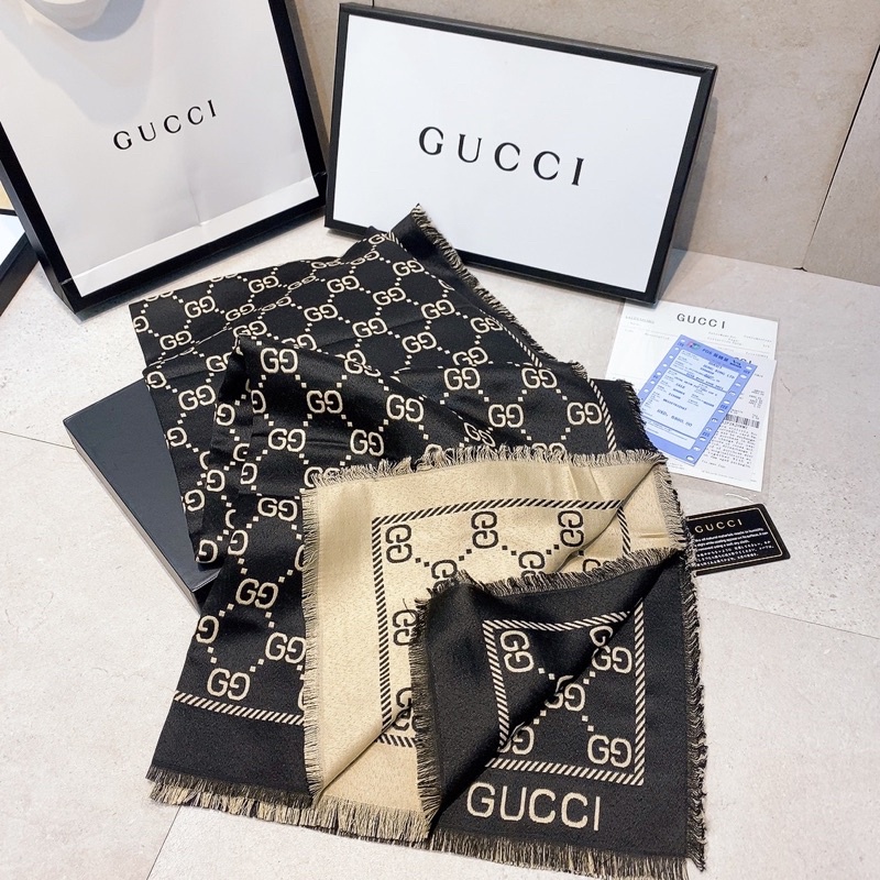 Khăn choàng gấm tằm phong cách GC sang trọng dành cho nữ