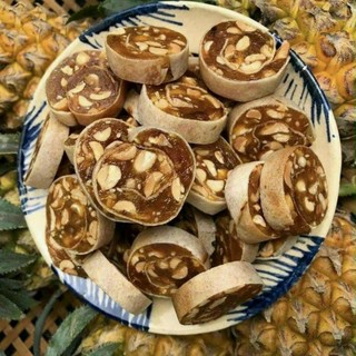 Kẹo chuối đậu cuộn bánh tráng đặc sản bến tre100g / 250g / 500g
