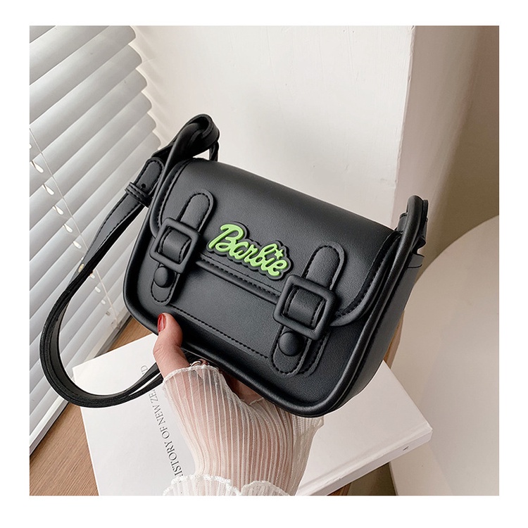 Túi Xách Đeo Dưới Cánh Tay Hình Búp Bê Barbie Cambridge Dễ Phối Đồ Hợp Thời Trang Cho Bạn Gái WESTIE - A205.TXN