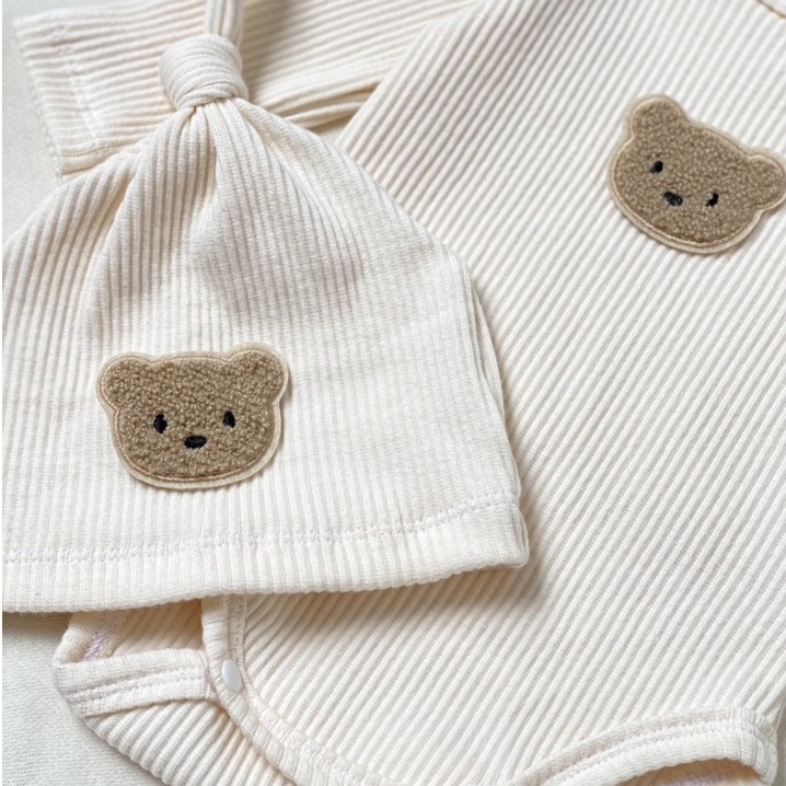 Body dài tay Cotton gân kèm mũ thêu gấu Hàn Quốc cho bé