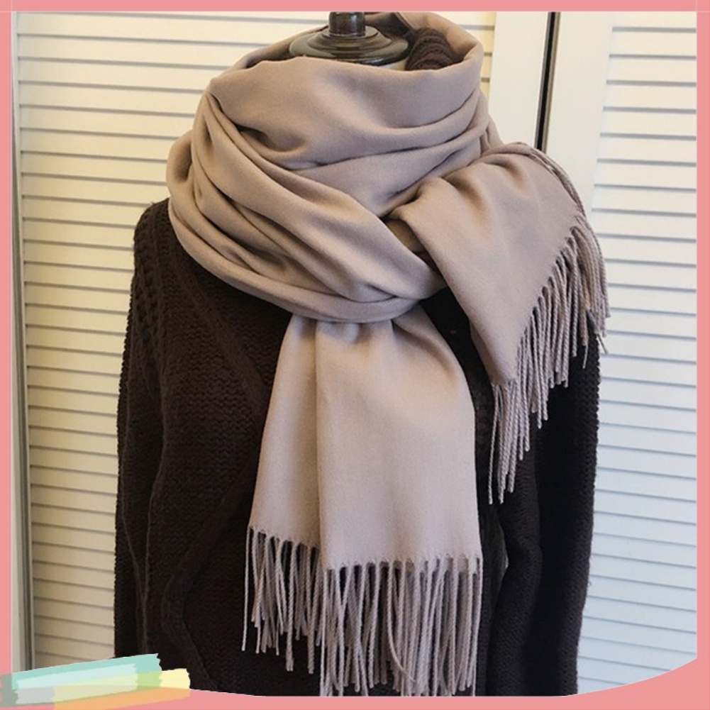 Khăn choàng màu trơn phối tua rua thời trang cho nữ