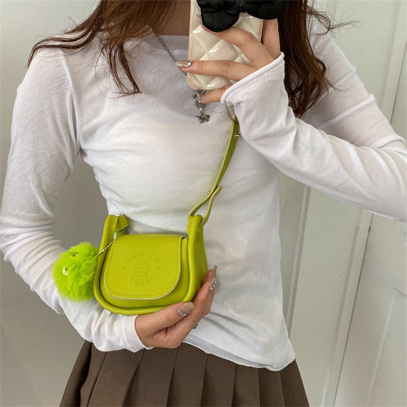 Túi Đeo Chéo Mini Bằng Da PU Đính Bóng Lông Thời Trang Hàn Quốc Dễ Thương Cho Nữ