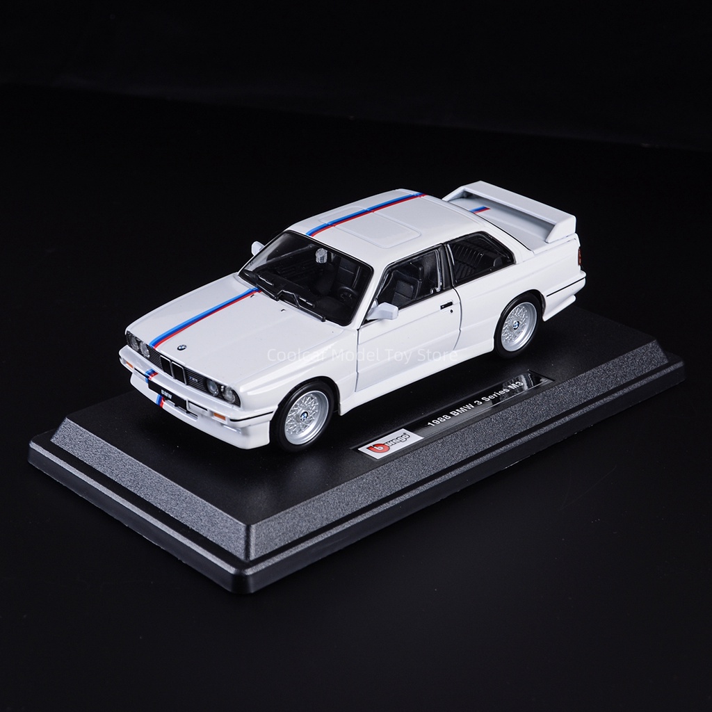 Bburago Mô Hình Xe Hơi Thể Thao 1988 BMW M3  Tỉ Lệ 1: 24