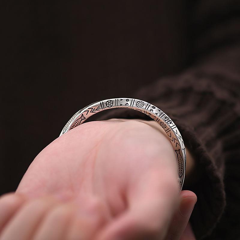 Vòng Tay Thiết Kế Dân Tộc Phong Cách Mới JP5