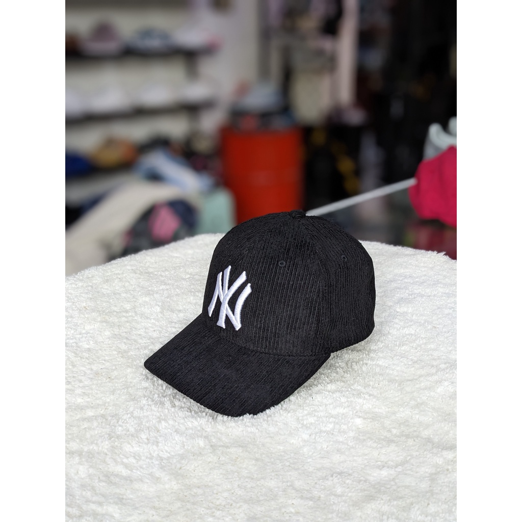 Nón lưỡi trai thời trang MLB Corduroy Cap, nón logo MLB thêu chất nhung tăm