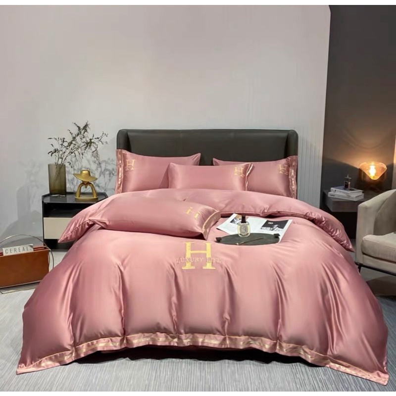 Bộ Chăn Ga Gối Lụa Thêu Chữ H LUXURY lIFE Siêu Cấp nhập khẩu