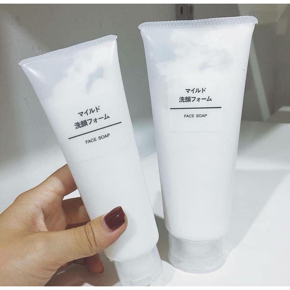 Sữa rửa mặt tẩy da chết Face soap SCrub Muji 120g