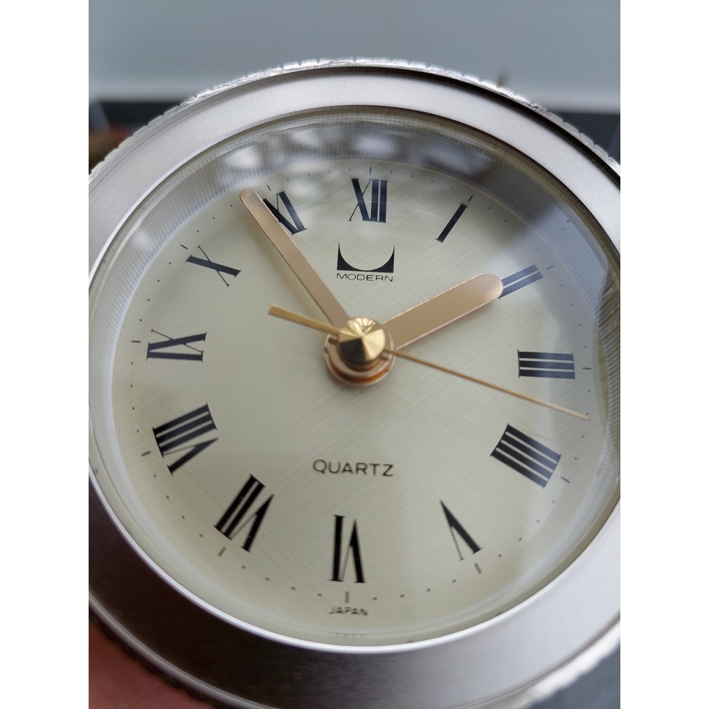 Đồng hồ xưa để bàn nam Modern chạy pin hàng Si