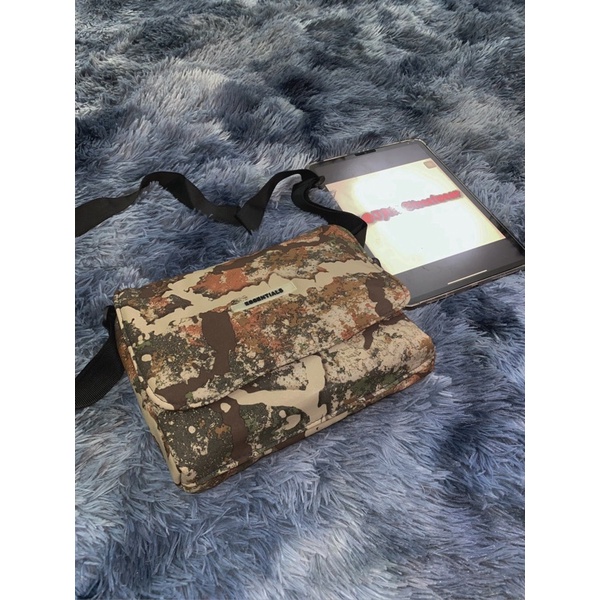 Túi đeo chéo Essentials Bag Mode Vintage LocalBrand
