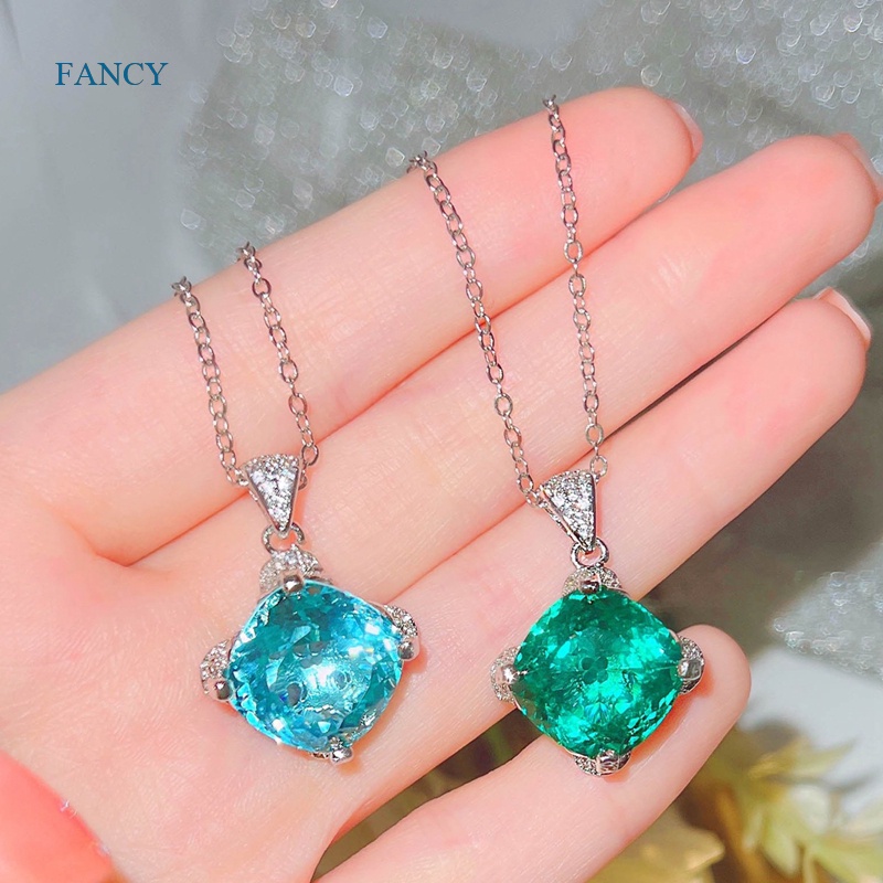 Fancy Dây Chuyền Mặt Đá Topaz Xanh Biển / Vuông 15 Carat Màu Ngọc Lục Bảo Nhân Tạo Sang Trọng