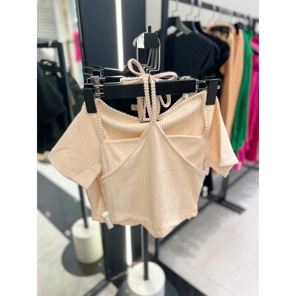 Áo len xù crop top ngắn tay chéo dây | Kayla Top | Secodee | BigBuy360 - bigbuy360.vn