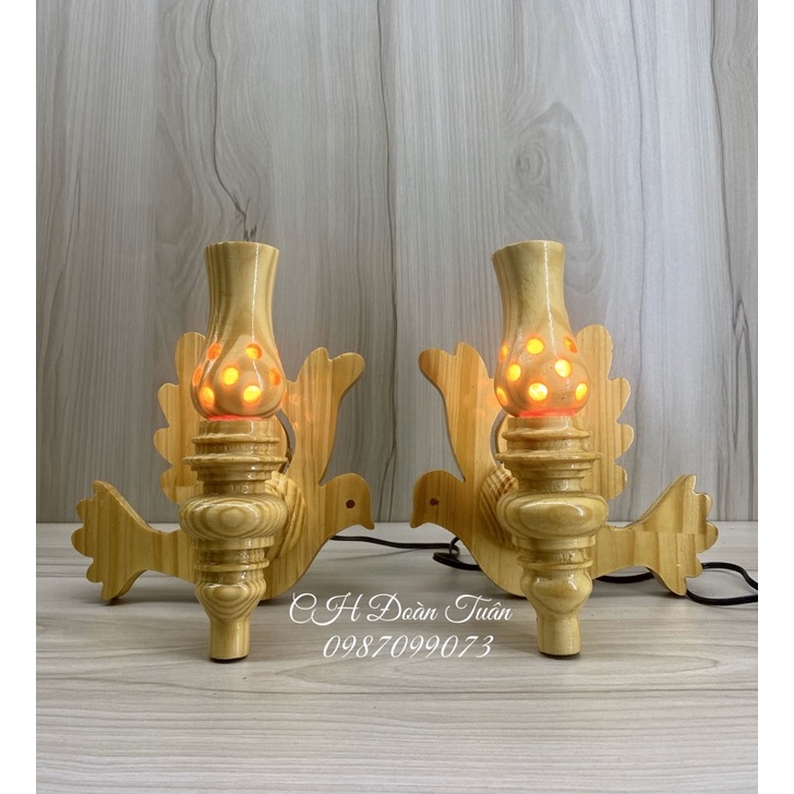 Đèn thờ gỗ thông kiểu dáng bồ câu - đèn thờ Công Giáo