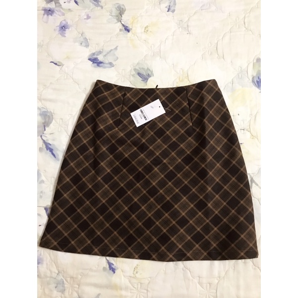 Chân váy caro nâu Lenclothing pass S