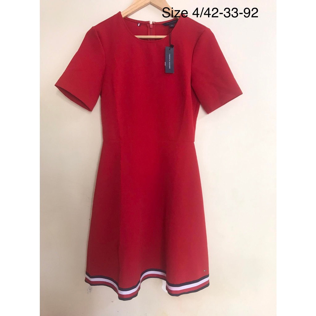 Đầm kiểu Tommy Hilfiger, màu đỏ, size 4, ngang ngực 42cm, ngang eo 33cm, dài 92cm