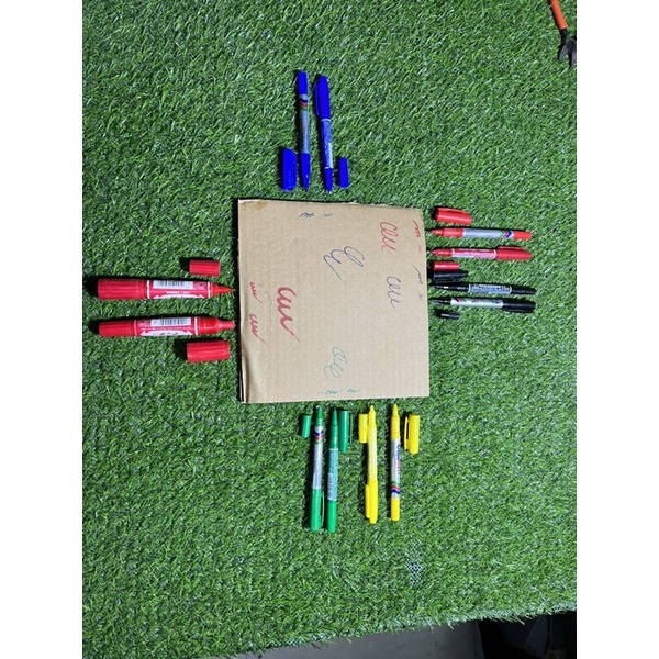 Combo 10 cái bút dạ bãi mực không xoá được