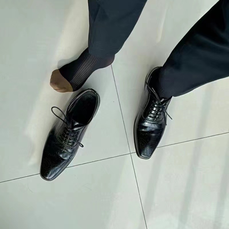 SS003_ZINNEG_ Sheer Socks Đen Mũi Vàng