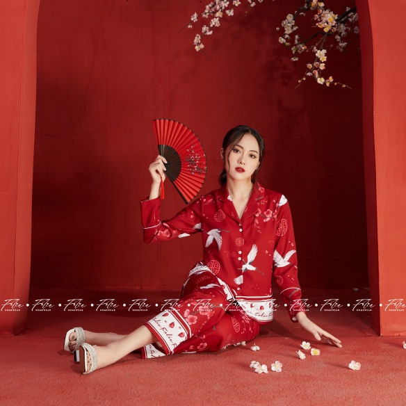 Folie Homewear đồ mặc nhà - pyjamas áo tay dài quần dài họa tiết Hoa Đào -Đỏ -Lụa tằm ý SET FB125.1