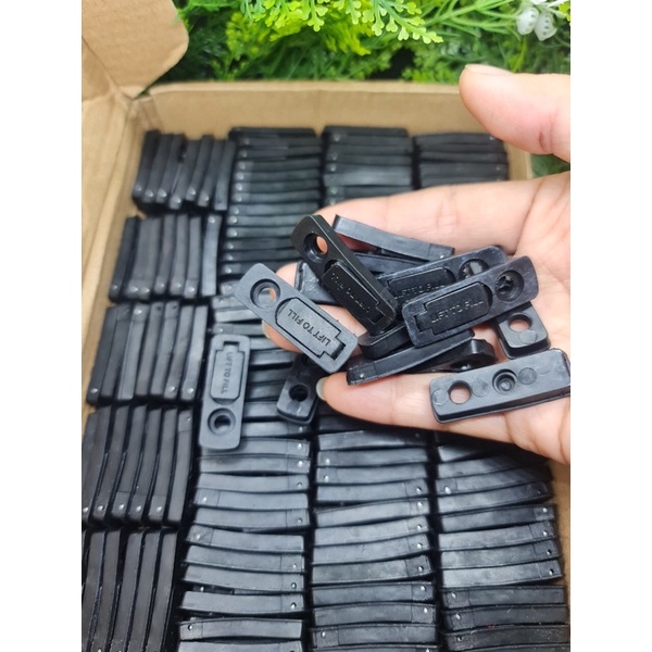 MIẾNG CHẶN CAO SU