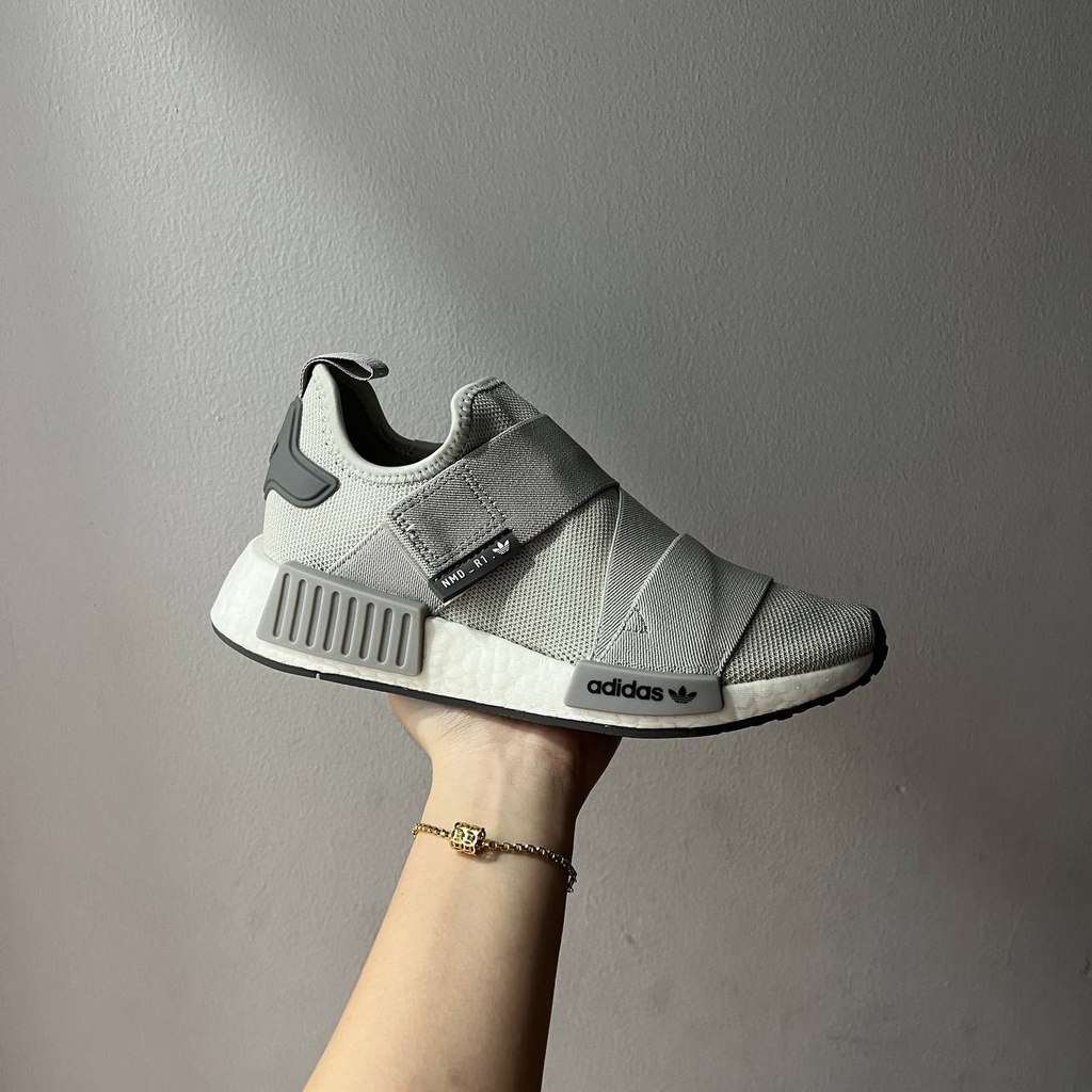 Giày Adidas Originals NMD_R1 Thể Thao Thời Trang Màu Xám Nam Nữ Có Sẵn GW9470