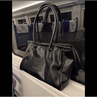 Túi Tote Miu Miu