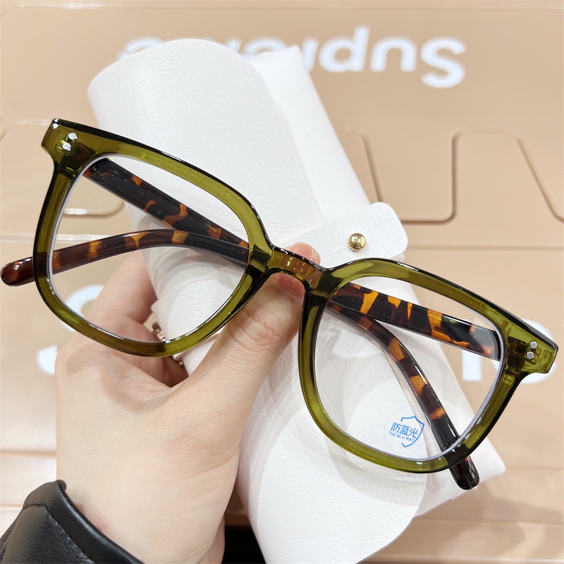 Kính Mát Gọng Lớn Trong Suốt Phong Cách Hàn Quốc Thời Trang