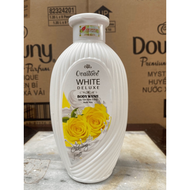 Sữa tắm hương hoa hồng em tắm anh yêu 650g tặng kèm như hình