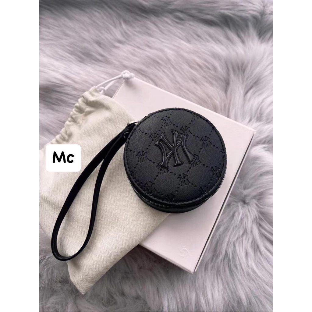 TÚI TRÒN M.L.B MINI 𝐁𝐄𝐀𝐔𝐓𝐘 𝐁𝐀̉𝐍 𝐆𝐈𝐅𝐓 𝐓𝐔𝐎̂̀𝐍 𝐒𝐓𝐎𝐑𝐄