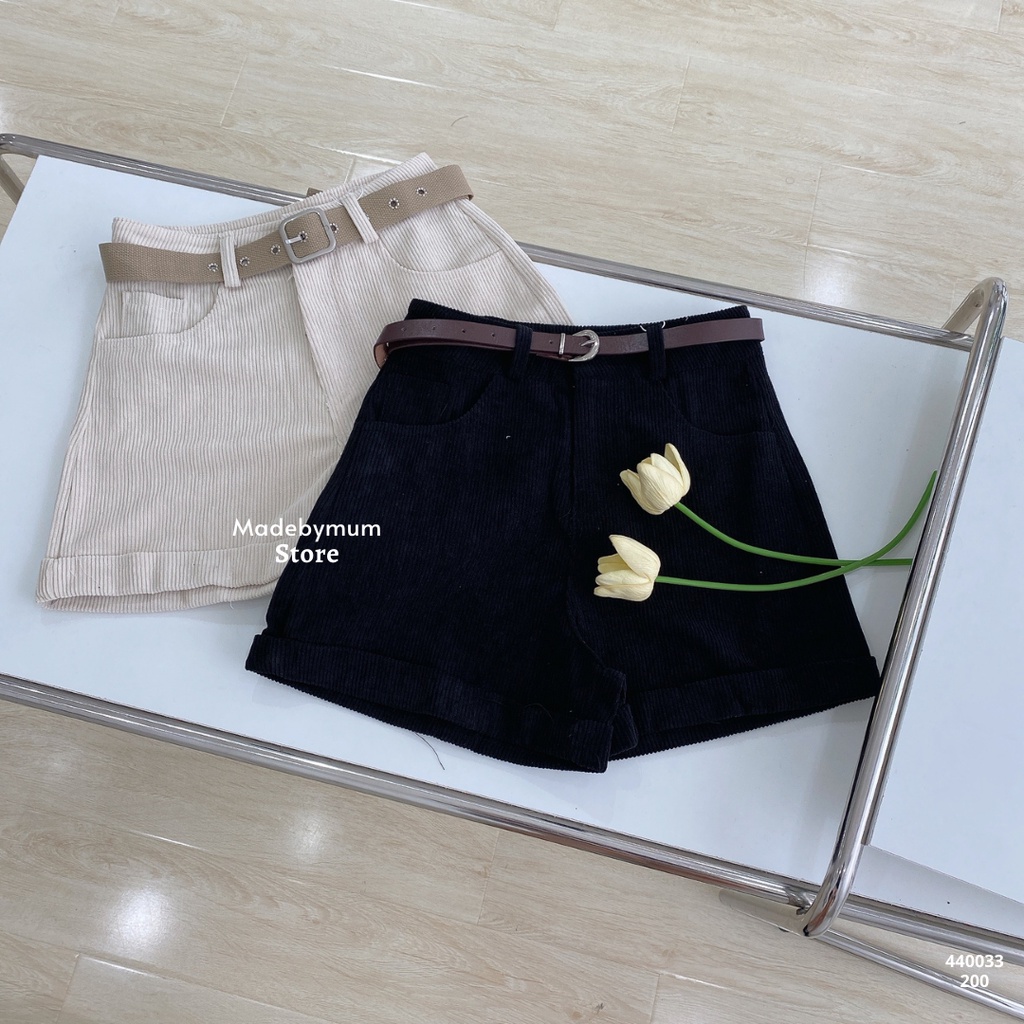 Quần Short Kiểu Nhung Gân Gấp Lai