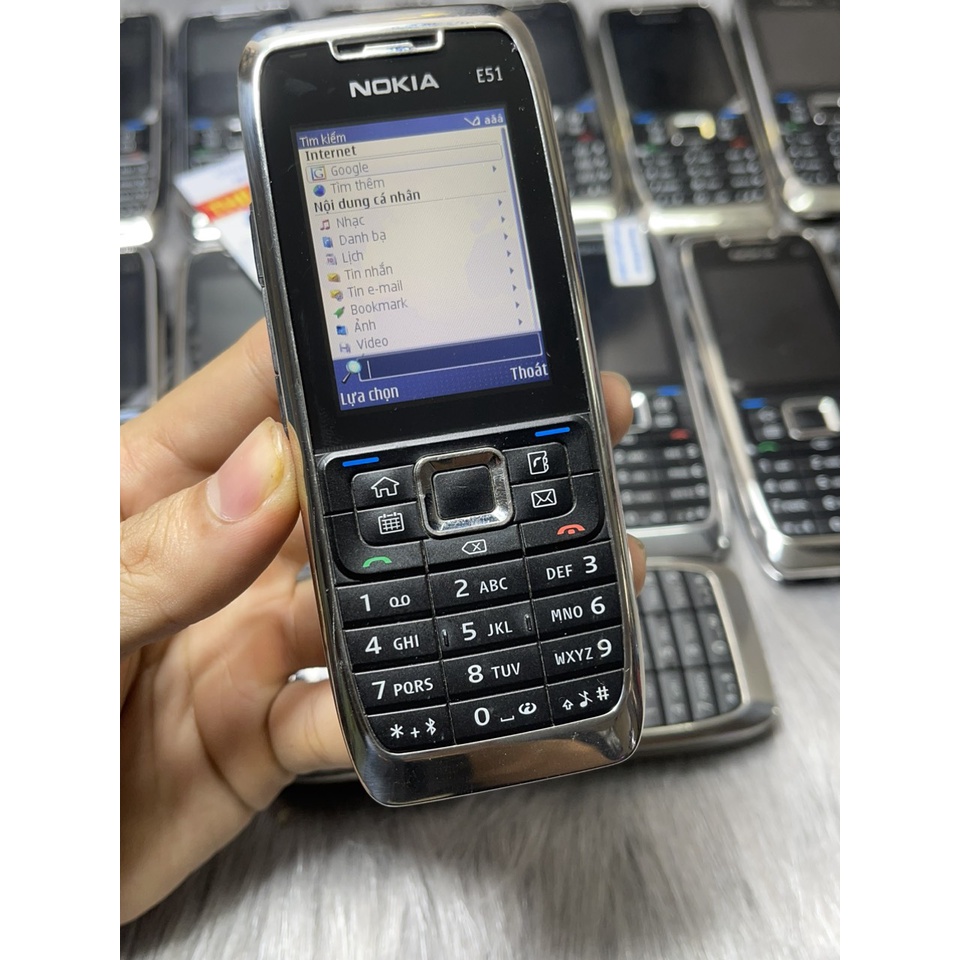 Điện thoại nokia E51 máy zin bảo hành 12 tháng