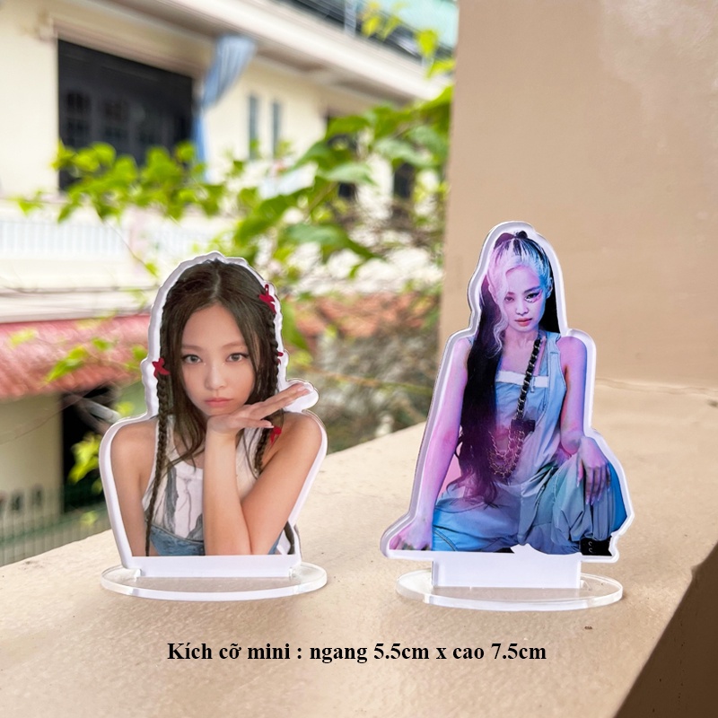 1 Tượng Standee BlackPink kích cỡ mini