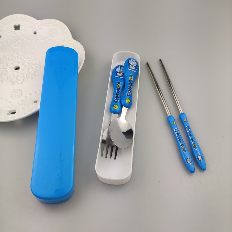 Bộ muỗng nĩa hoạt hình cho bé,,,