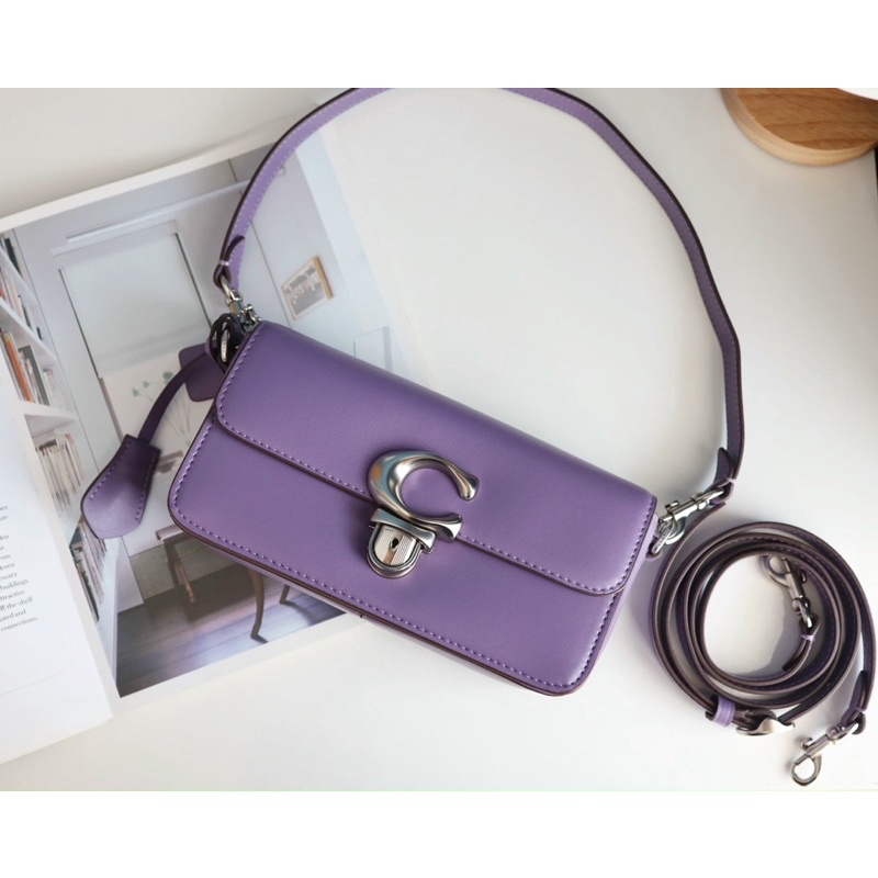 Túi đeo vai Coach Studio Baguette Bag