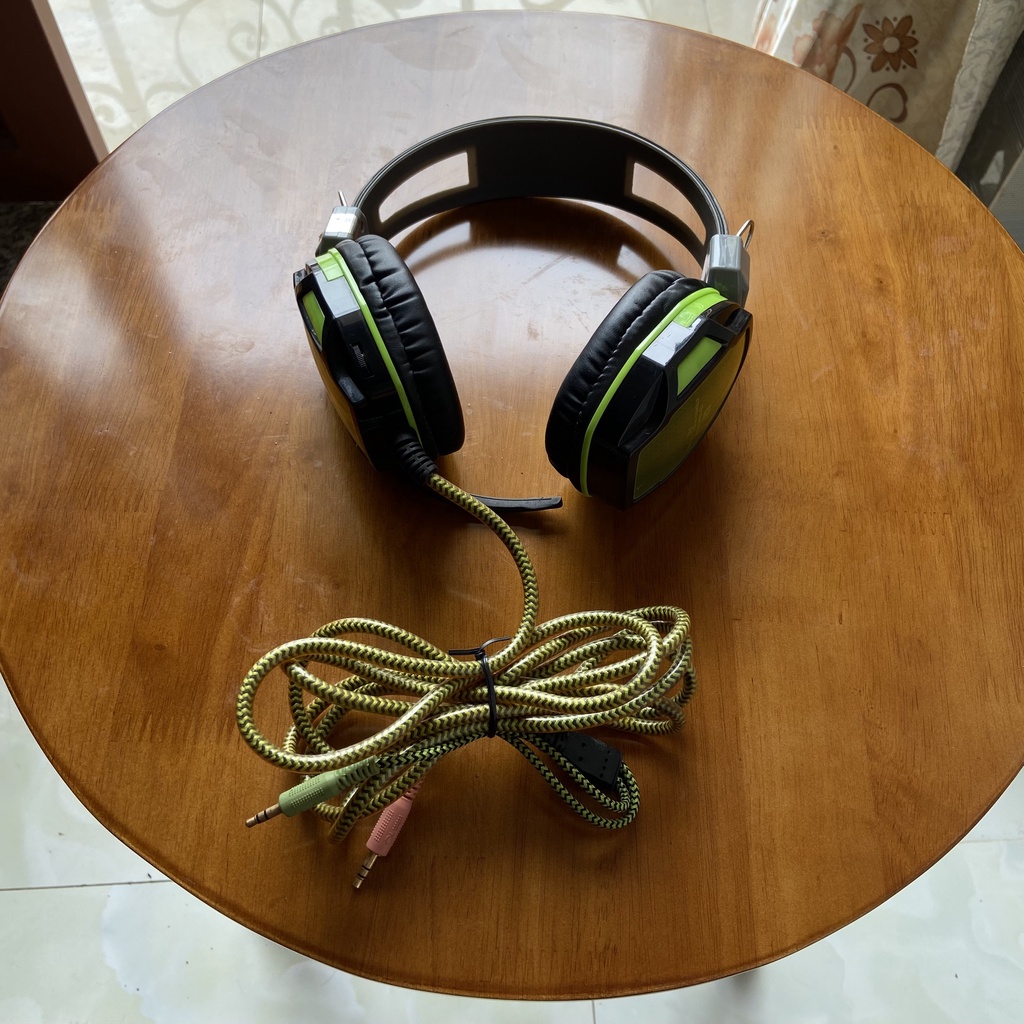 Tai nghe Quilian A6 hàng cũ thu net màu xanh lá