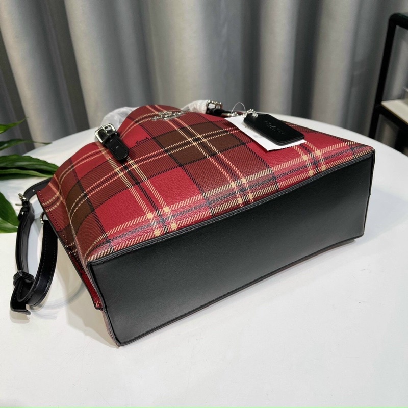 Túi Coach tote size 25